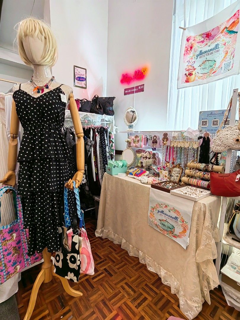 Solstice Market At Tio Nonings (Category: Announcements) located in Davao. Submitted by gelleevanelli (Listing ID 1468632799, Image 3). Description: Pls expect slow to zero replies. Visit us at Tio Nonings. Juna Subd. MATINA DAVAO CITY OCT 16 17 18.