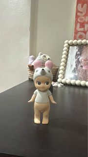 (Category: ) located in . Submitted by collectorsnest.ph (Listing ID 1468634285, Image 1). Description: .