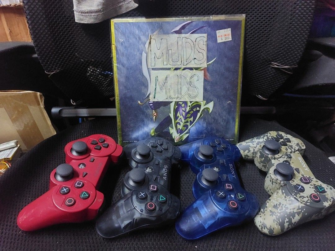 Sony PlayStation 3 DualShock 3 Wireless Controllers Original (Category: Controllers) located in Quezon City. Submitted by kushala140 (Listing ID 1468645865, Image 3). Description: DualShock 3 Original Camouflage Crimson Red Transparent Black Transparent Blue Tested Working 1k each Good All Buttons Good Analogs Good Battery Good Wireless Good Charging Good Vibrations Controller only No cables included Check out pictures for more details 1k each No