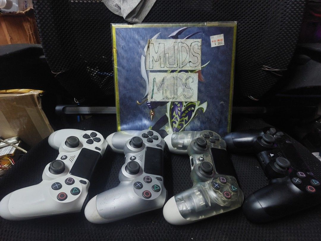 Sony PlayStation 4 Controllers V2 (Category: Controllers) located in Quezon City. Submitted by kushala140 (Listing ID 1468644664, Image 3). Description: DualShock 4 Original Version 2 Black White Silver Transparent Tested Working 1200 each Good All Buttons Good Analogs Good Battery Good Wireless Good Charging Good Tracking Pad Good Vibrations Controller only No cables included Check out pictures for more details 1200 each No Warranty Test2sawa on
