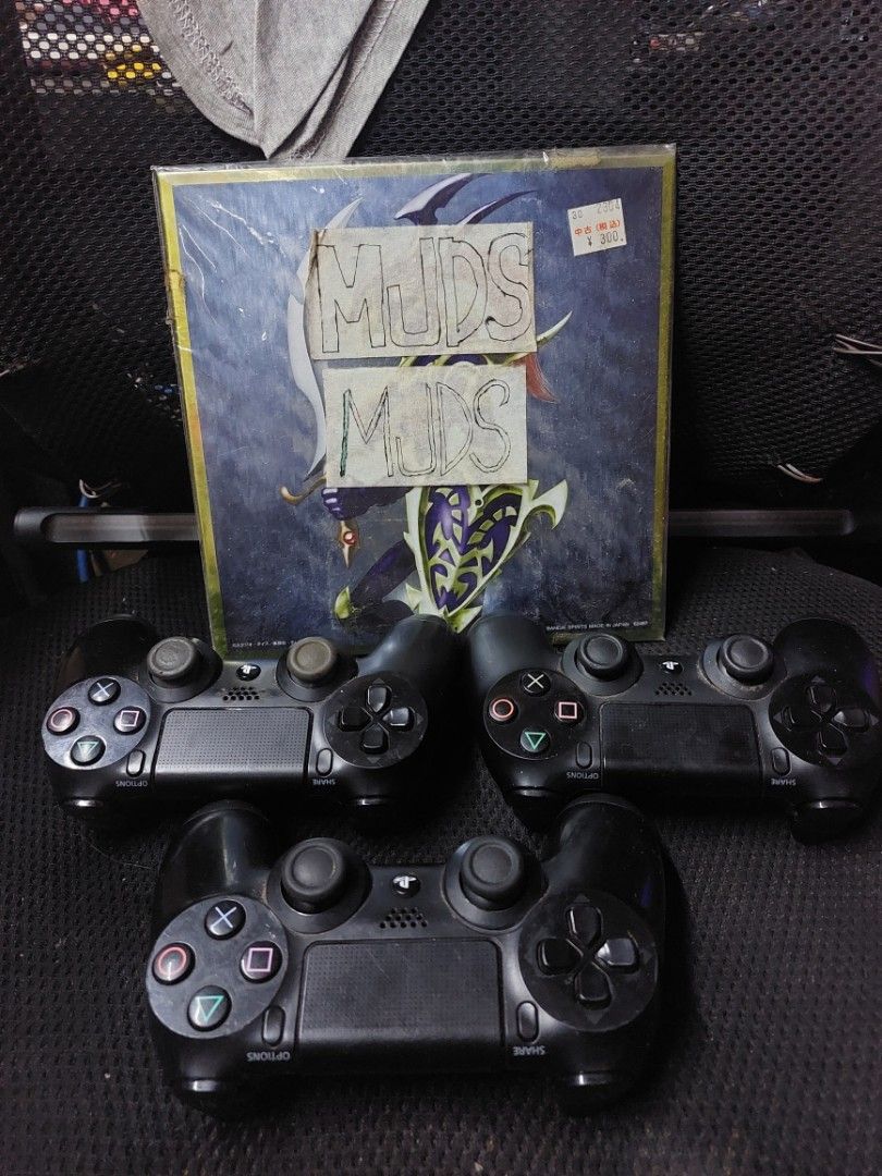 Sony PlayStation 4 DualShock 4 Wireless Controllers V1 (Category: Controllers) located in Quezon City. Submitted by kushala140 (Listing ID 1468643807, Image 1). Description: DualShock 4 Original Version 1 Black Tested Working 1k each Good All Buttons Good Analogs Good Battery Good Wireless Good Charging Good Tracking Pad Good Vibrations Controller only No cables included Check out pictures for more details 1k each No Warranty Test2sawa only dito 