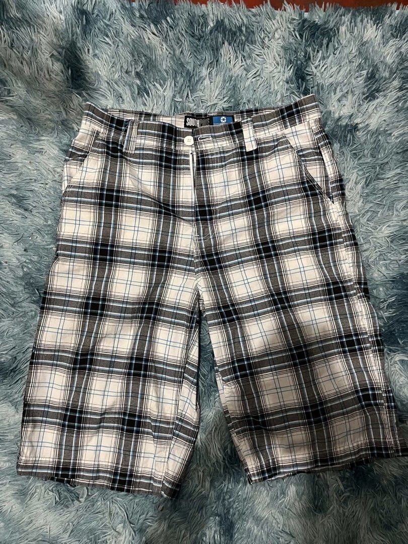 South pole plaid shorts size 34 (Category: Shorts) located in Manila. Submitted by ryzon_jimenez (Listing ID 1468624389, Image 3). Description: South pole Crispy condition good as new.
