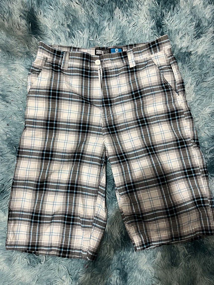 South pole plaid shorts size 34 (Category: Shorts) located in Manila. Submitted by ryzon_jimenez (Listing ID 1468624389, Image 1). Description: South pole Crispy condition good as new.