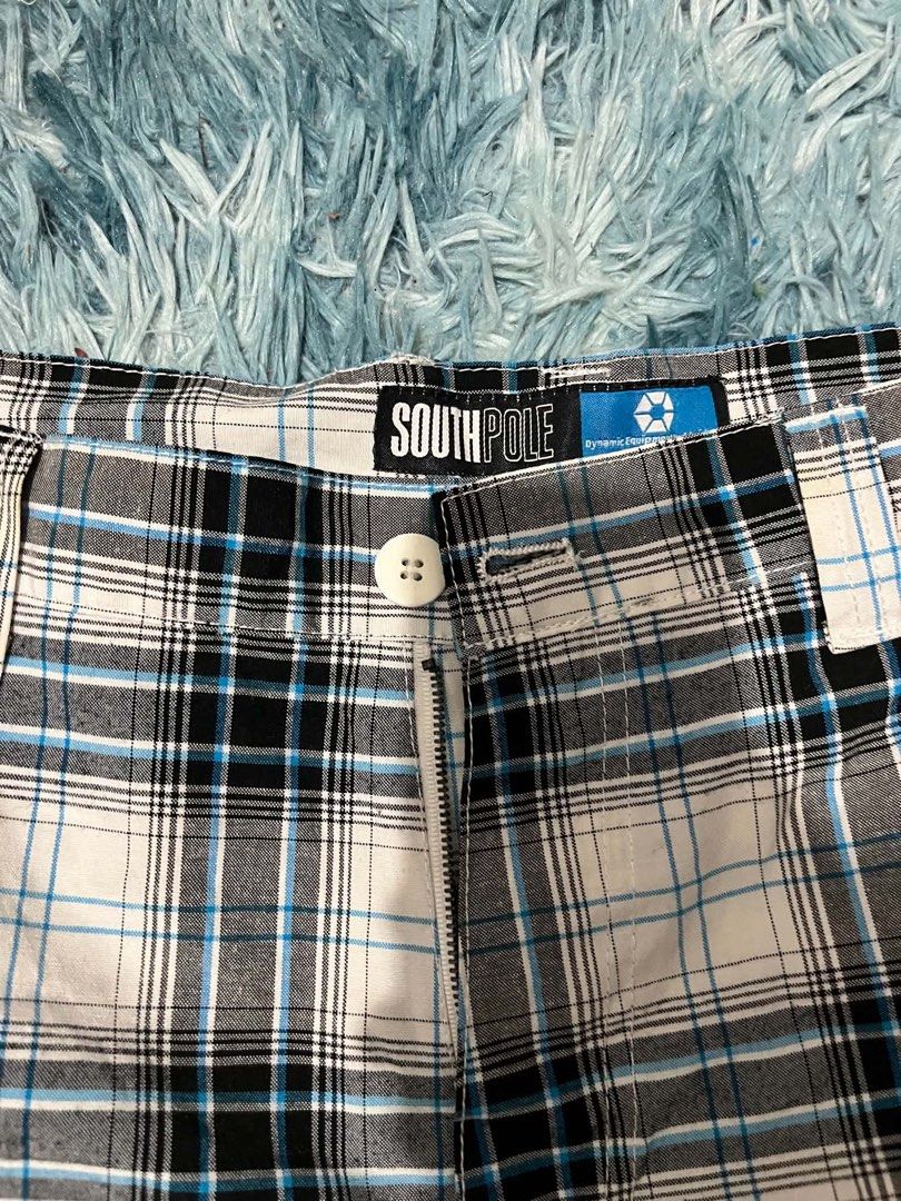 South pole plaid shorts size 34 (Category: Shorts) located in Manila. Submitted by ryzon_jimenez (Listing ID 1468624389, Image 2). Description: South pole Crispy condition good as new.