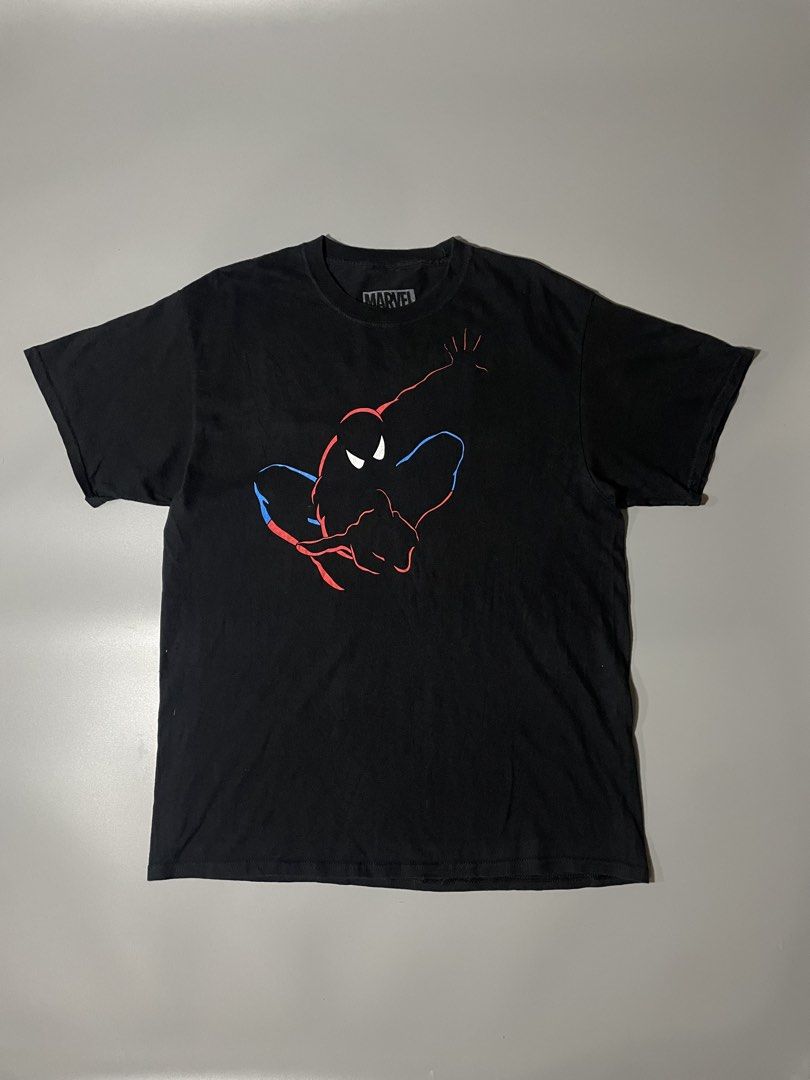 Spider x Marvel studio (Category: Tshirts & Polo Shirts ) located in Leyte. Submitted by vincentjohn3 (Listing ID 1468653765, Image 1). Description: Marvel x Universal Studios Spider-Man Graphic Shirt Large Width 21 Length: 28.5 No issue Good as newCondition Color Rate: 9.8/10 .