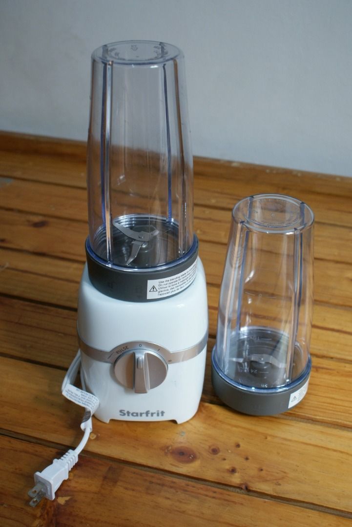 Startfrit Electronic Blender (Category: Juicers, Blenders & Grinders) located in Quezon City. Submitted by jerichomadura (Listing ID 1468608037, Image 2). Description: Starfrit Electronic Blender- 300W Motor with FREE additional blending cup.