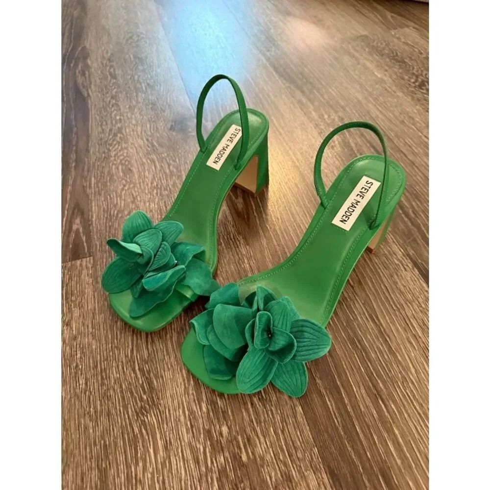 Steve Madden 8.5 (Category: Sandals) located in Lucena. Submitted by shoplingmood (Listing ID 1468656247, Image 3). Description: 3" heel (size 8.5) Elasticized slingback strap Leather upper/synthetic lining and sole.