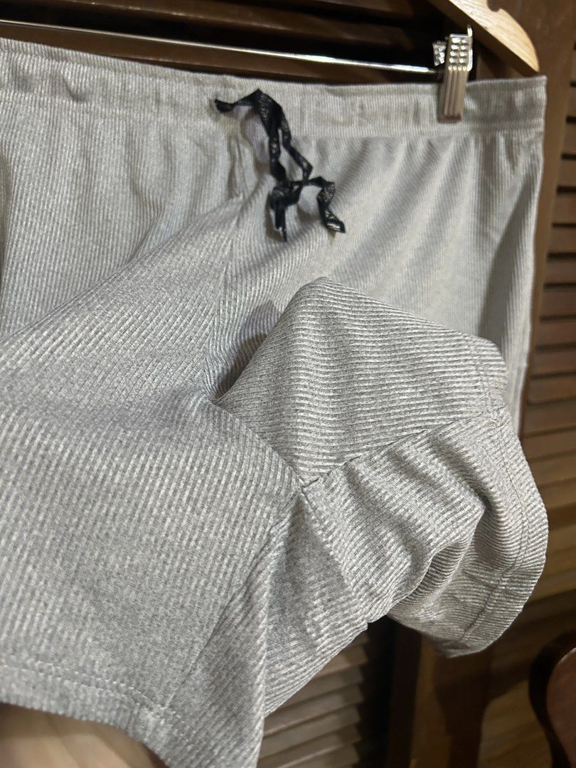 Steve madden shorts (Category: Shorts) located in Las Pinas. Submitted by kukayskabinet (Listing ID 1468544003, Image 3). Description: 📌last price posted 📌no haggling, (TAWAD ) items are already on sale 📌 items posted are either brand new or pre-loved 📌 manage your expectations and buy at your own risk. .