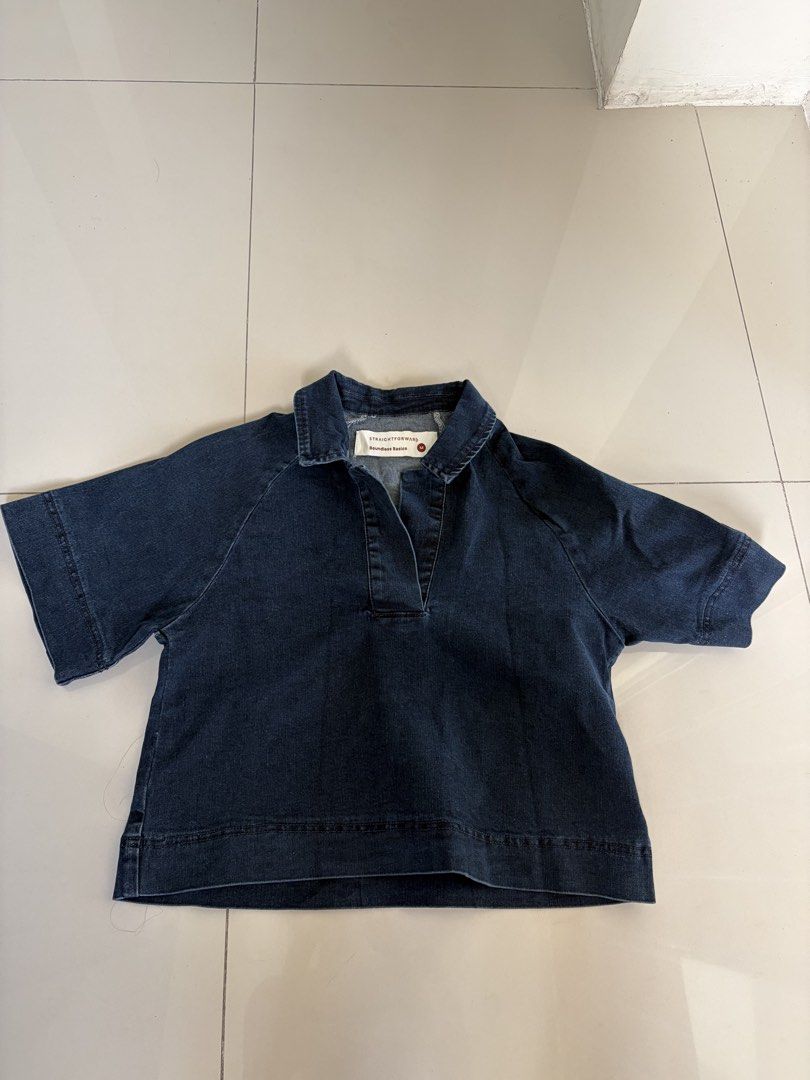Straightforward Denim Cropped Polo (Category: Shirts) located in Manila. Submitted by matchacoded (Listing ID 1468710346, Image 1). Description: - Brand new - Cute boxy denim polo.