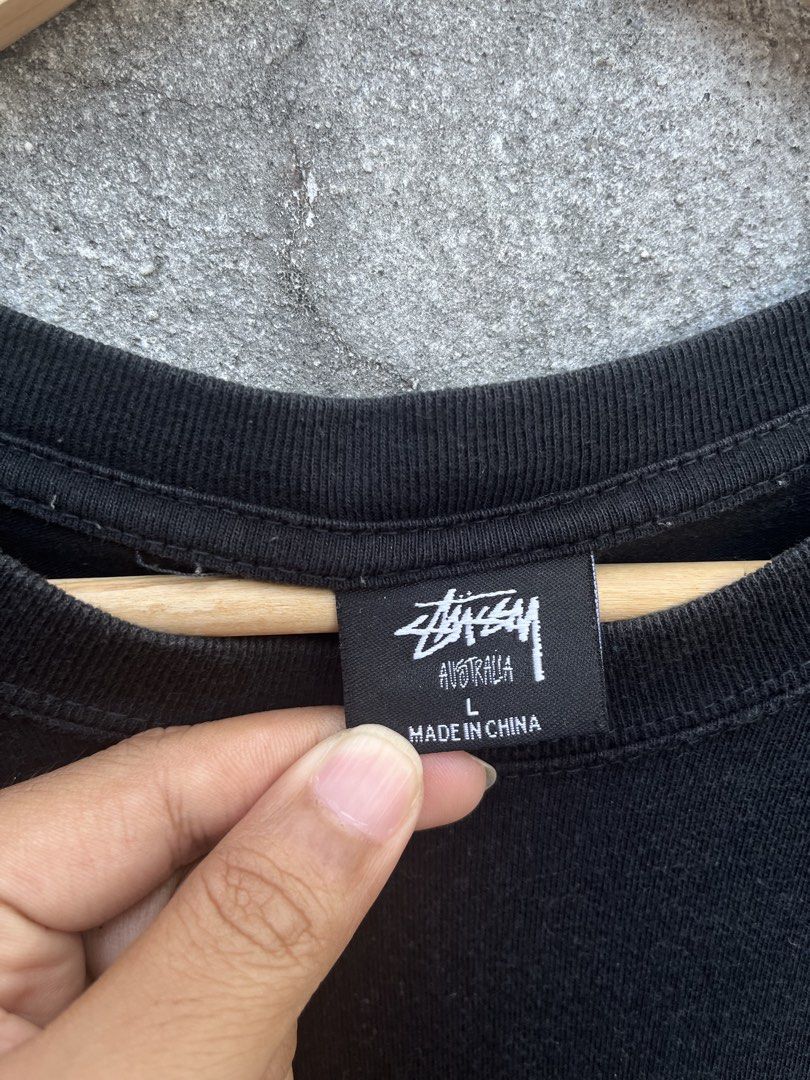 Stussy ‘Fuzzy Dice’ Black (Category: Tshirts & Polo Shirts ) located in Taguig. Submitted by rafaeljohnmangi (Listing ID 1468622282, Image 3). Description: Stussy ‘Fuzzy Dice’ 23 x 30 Large - Xlarge Color rate: 9.5/10 Issue: very very minimal Hairlines (unnoticeable) .