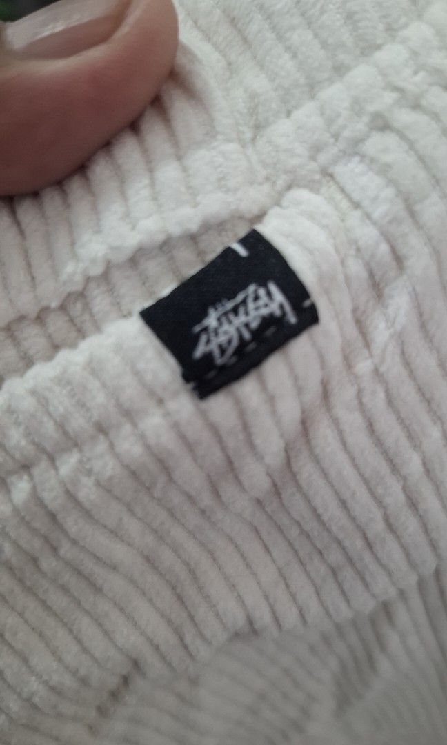 STUSSY SHORTS (Category: Shorts) located in Antipolo. Submitted by goldentiger-ac44 (Listing ID 1468508636, Image 3). Description: STUSSY CORDOROY SIZE 32 EXCELLENT CONDITION PRICE 1400 ANTIPOLO CITY LOCATION.