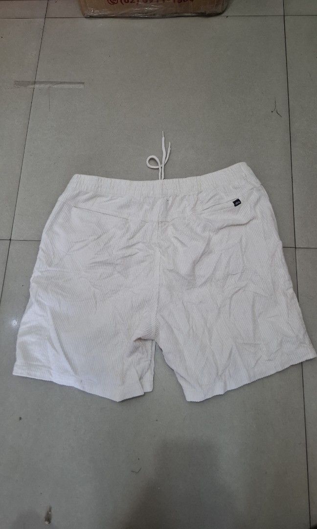 STUSSY SHORTS (Category: Shorts) located in Antipolo. Submitted by goldentiger-ac44 (Listing ID 1468508636, Image 2). Description: STUSSY CORDOROY SIZE 32 EXCELLENT CONDITION PRICE 1400 ANTIPOLO CITY LOCATION.