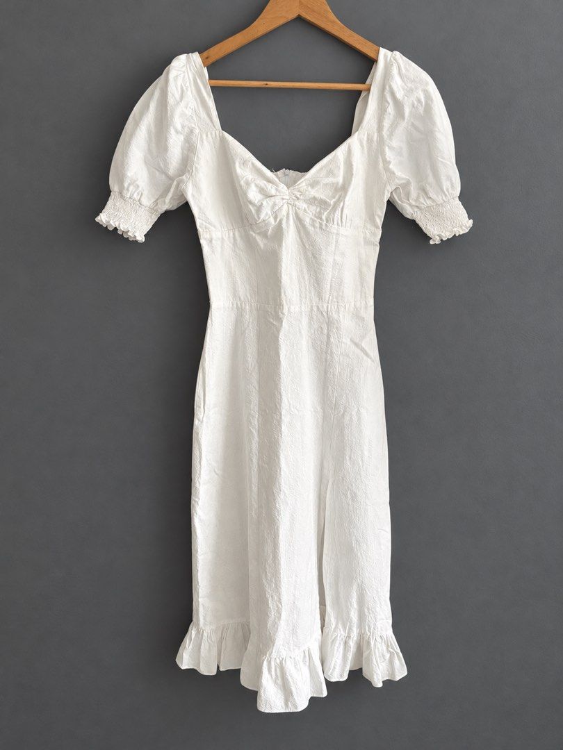 Style Staple Diana Dress (Category: Dresses) located in Las Pinas. Submitted by rerack (Listing ID 1468543408, Image 2). Description: Authentic Style Staple Diana Dress in white Size on tag: XS Condition: 10/10, used once by the previous owner Bought preloved from another Carousell seller. I haven't worn it, as it doesn't fit me in the bust. SRP: ₱2,950 Measurements (laid flat, not doubled): Bust: 14.5" Waist: 11.5" Length: 45" Details: - Lightwe