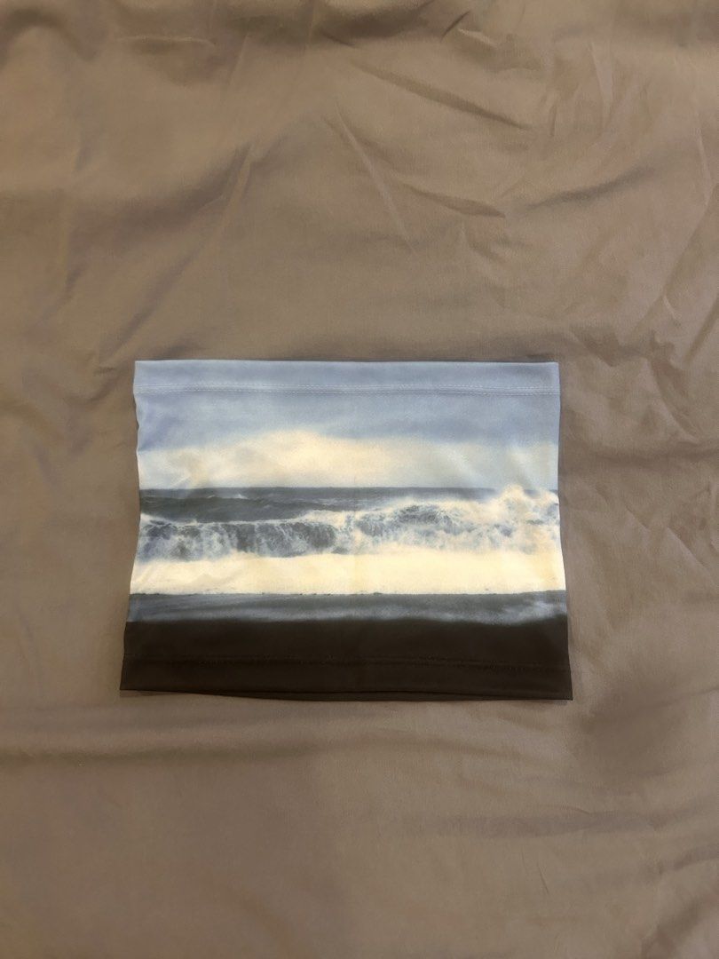 summer ocean beach print tube top (Category: Sleeveless) located in Paranaque City. Submitted by bruised_soup (Listing ID 1468556360, Image 1). Description: xs-s.
