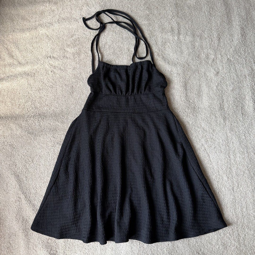 Sunmer Beach Sexy Dress (Category: Dresses) located in Manila. Submitted by thrifts.el (Listing ID 1468511263, Image 2). Description: Summer Beach Sexy Dress Excellent condition 10/10 Color Rate Once lang nagamit Size. Small No Issue Original Price. 149 Sale Price. 120 Loc. South Caloocan Courier. J&T/Lalamove.