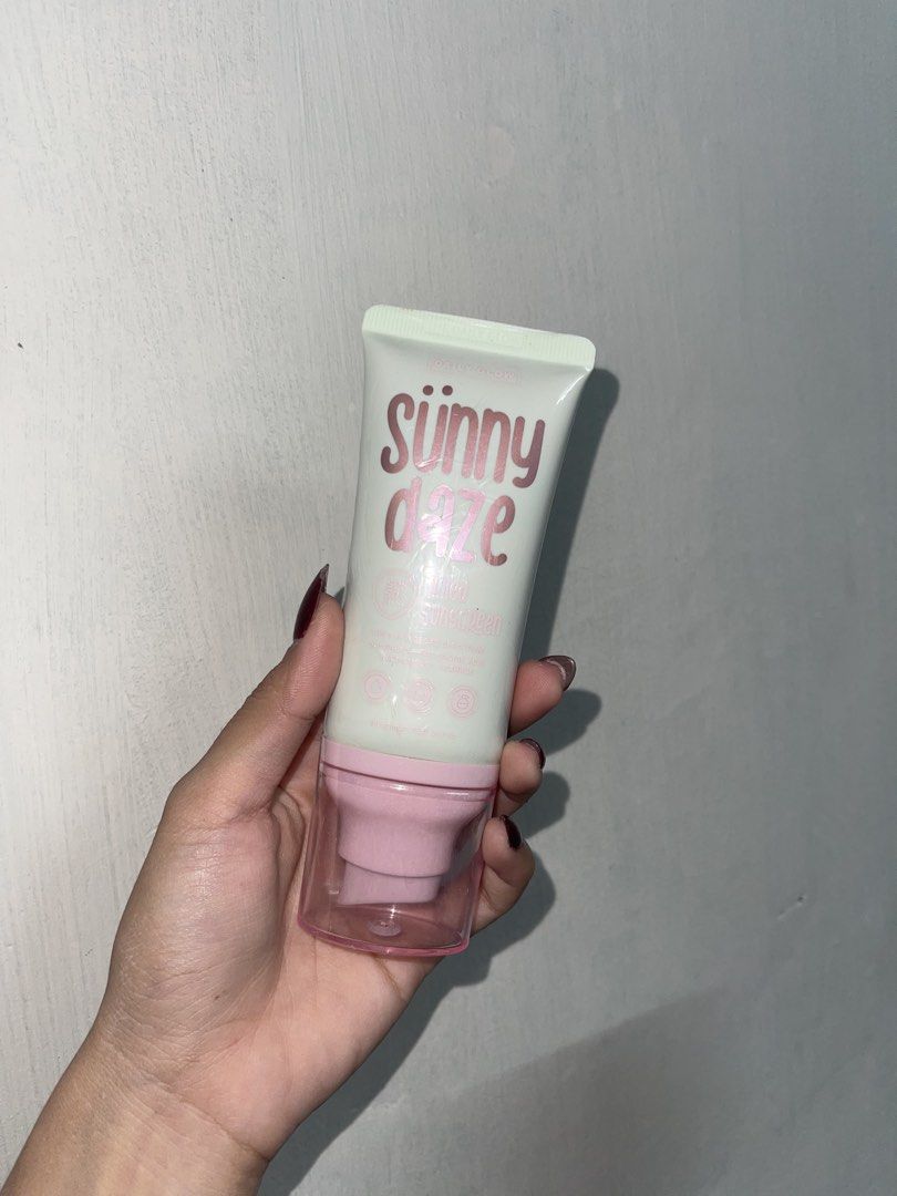 SUNNYDAZE SUNSCREEN (Category: Face Care) located in San Jose del Monte. Submitted by declutterwithmeh_ (Listing ID 1468549076, Image 1). Description: .