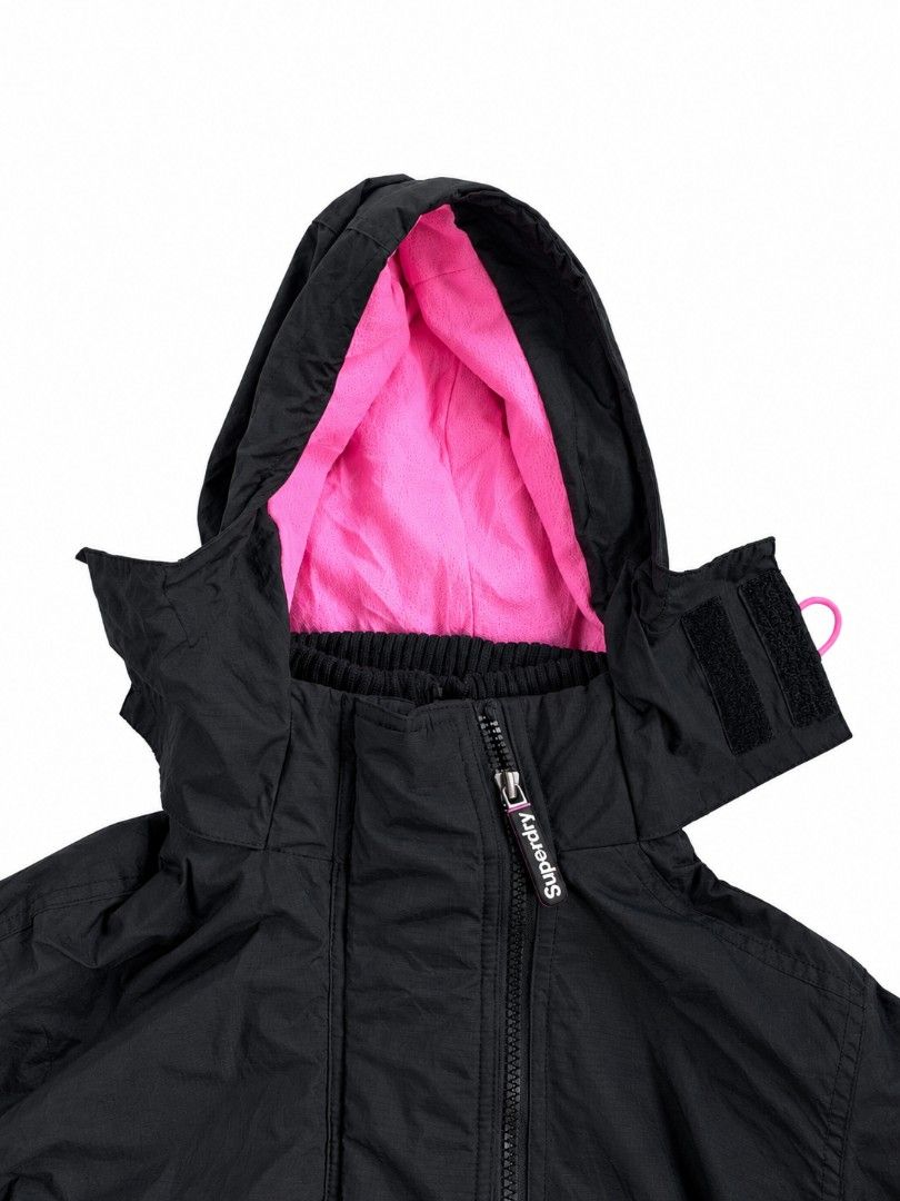 Superdry Windcheater Black Hoodie (Category: Coats, Jackets and Outerwear) located in Angeles City. Submitted by heavenlydiva (Listing ID 1468648276, Image 3). Description: No issue, good as new..