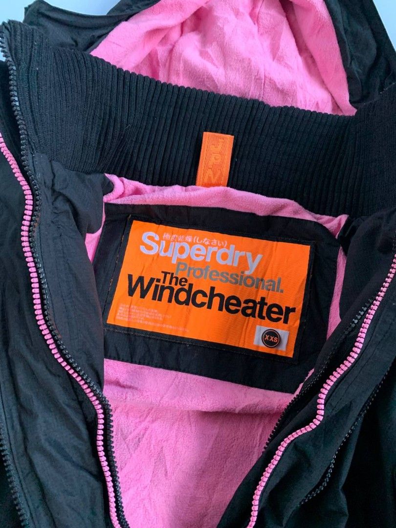Superdry Windcheater Black Hoodie (Category: Coats, Jackets and Outerwear) located in Angeles City. Submitted by heavenlydiva (Listing ID 1468648276, Image 2). Description: No issue, good as new..