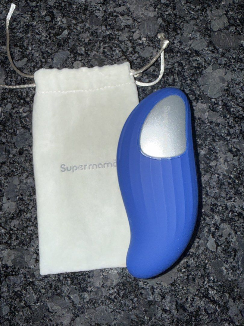 Supermama Lab Flow Lactation Massager Blue (Category: Maternity Care) located in Pagsanjan. Submitted by krengmd (Listing ID 1468618071, Image 1). Description: - Authentic Supermama Lab Flow Lactation Massager in Blue - Pocket-sized ergonomic design with safe, FDA-approved silicone body - Features 5 different temperature settings to soothe and assist nursing - Effectively helps improve milk flow and relieve painful clogged ducts - Comes complete 
