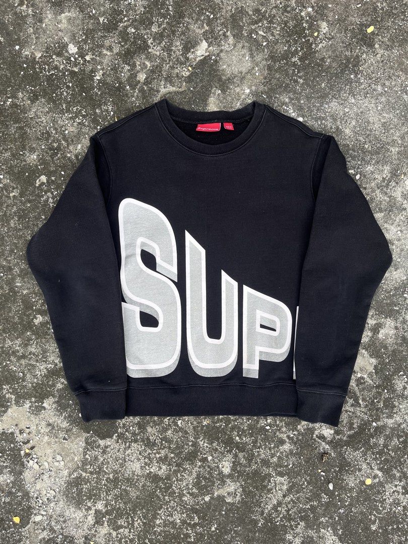 Supreme Side Arc Crewneck (Category: Coats, Jackets and Outerwear) located in Taguig. Submitted by rafaeljohnmangi (Listing ID 1468619120, Image 1). Description: Supreme Side Arc Crewneck 22 x 26.5 Medium - Large Color rate: 9.5/10 Issue: minimal hairlines.