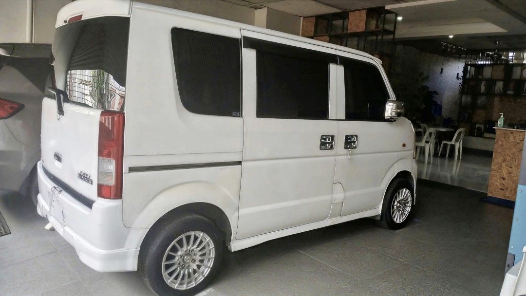 Suzuki Every DA64 W Auto (Category: Used Cars) located in Cebu City. Submitted by krisiiiiesale (Listing ID 1468575464, Image 2). Description: - Suzuki Every Wagon DA64W - Standard w/ full-automatic airconditioning - Automatic transmission *4-speed automatic transmission paired with the 658cc K6A engine (naturally aspirated or intercooled turbo depending on the sub-grade) - No issue Please contact me for the specific details and information..