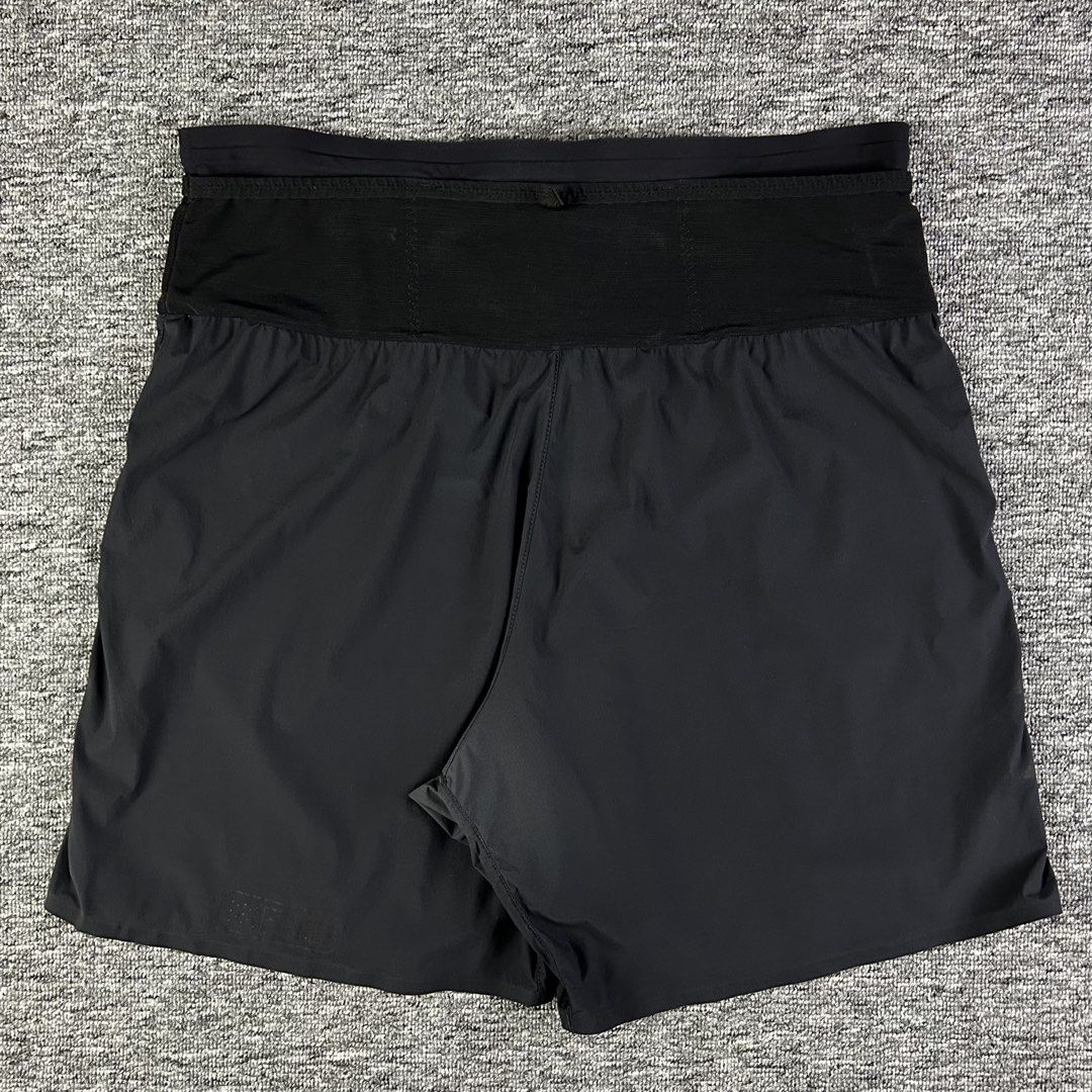 T8 - Men’s Sherpa Short V2 Reflective (Category: Activewear) located in Manila. Submitted by not4every1 (Listing ID 1468616491, Image 2). Description: T8 - Men’s Sherpa Short V2 Reflective Size: L Condition: Very Good Flaws: Signs of wear and usage, stain at the crotch Measurements: Waist: 32 Length: 17.25 Inseam: 6.375 Rise: 11.75 Thigh: 14.75 Hem: 12.5 Price: 1,999 + SF Buy at your own risk. Color may vary due to lighting. Measurements are take