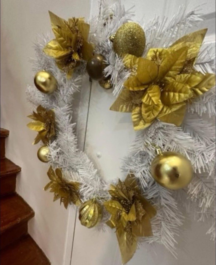 TAKE 2 xmas decors (Category: Artificial Plants & Flowers) located in Mandaluyong City. Submitted by _anjconcepcion (Listing ID 1468636619, Image 3). Description: .