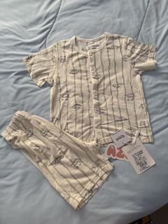 (Category: ) located in . Submitted by boymomclothes (Listing ID 1468656062, Image 1). Description: .