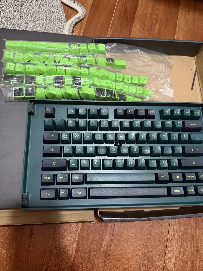 The Akko Wave Keycap Set (Category: Computer Keyboard) located in Quezon City. Submitted by krtstn (Listing ID 1468591029, Image 2). Description: Akko Wave PBT Full Keycaps Set ASA 226 Keys.