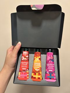 （分類：）位於 。 由 beckyw88 提交（商品編號 1468677779，圖片 1）。簡介： 。