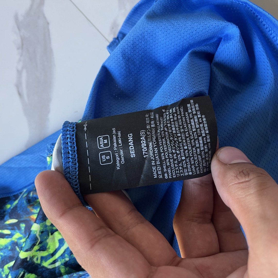 The North Face (Category: Activewear) located in Lucena. Submitted by RAGGGGSSSS (Listing ID 1468633097, Image 3). Description: The North Face Lost Coast Trail Shirt Small on Tag (Fit Medium to Large) 28x20 Excellent Condition No Major issue Need minor wipe on back print 900.