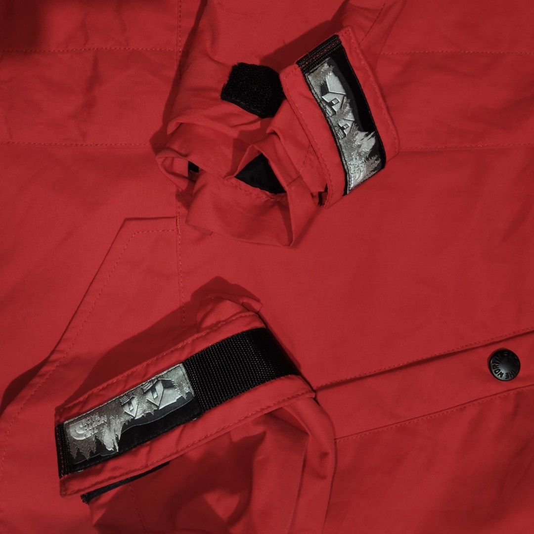 The north face (Category: Coats, Jackets and Outerwear) located in Victorias. Submitted by purelion-6f41 (Listing ID 1468648519, Image 3). Description: .