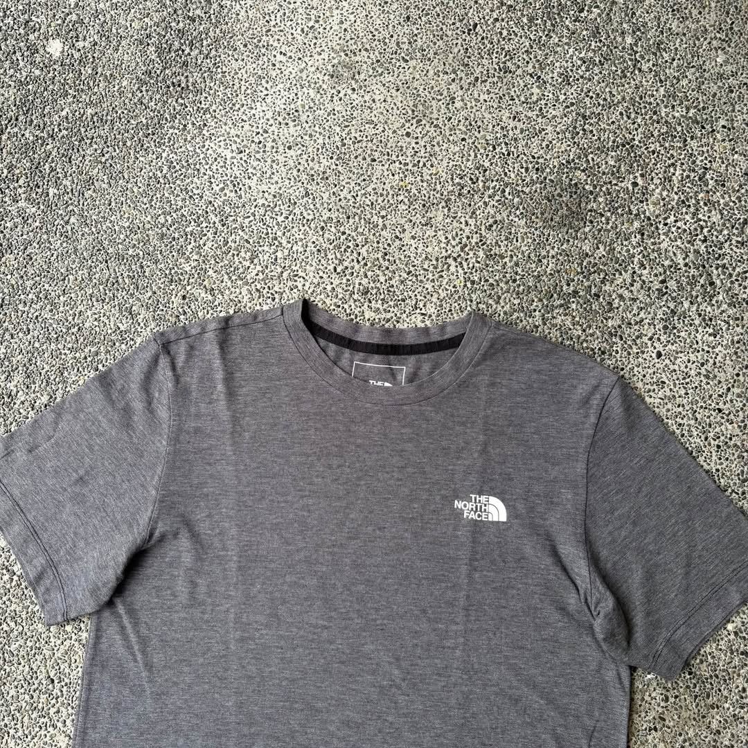 The North Face 24/7 Short-Sleeve Tee Regular Men’s (Category: Tshirts & Polo Shirts ) located in Caloocan City. Submitted by rjlthrifts (Listing ID 1468631839, Image 2). Description: The North Face 24/7 Short-Sleeve Tee Regular Men’s FlashDry Excellent Condition Color Rate 10/10 S on Tag 25.5 Length 19 Width No Issue. Price. 1,280 Loc. South Caloocan Courier. J&T And Flash Express.