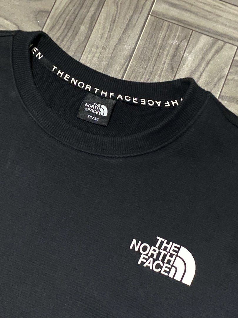 The North Face Graphic Sweatshirt (Category: Coats, Jackets and Outerwear) located in San Pablo. Submitted by lazy.thrifttt (Listing ID 1468622035, Image 3). Description: - [ ] The North Face Graphic Sweatshirt Size XS on tag(can fit to M) 21Wx24L 10/10 Color Rate No Flaws.