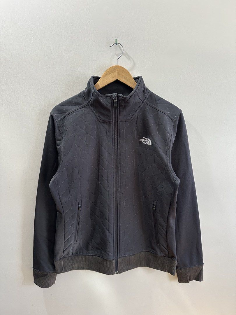 The North Face Jacket (Category: Coats, Jackets and Outerwear) located in Baguio. Submitted by .daryl (Listing ID 1468652489, Image 1). Description: 20 width 26 length .