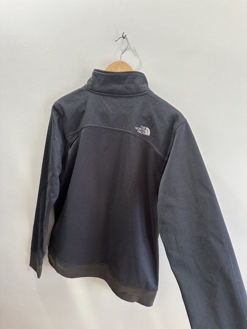 The North Face Jacket (Category: Coats, Jackets and Outerwear) located in Baguio. Submitted by .daryl (Listing ID 1468652489, Image 3). Description: 20 width 26 length .