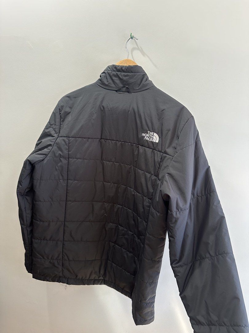 The North Face Lone Peak Triclimate Jacket (Category: Coats, Jackets and Outerwear) located in Baguio. Submitted by .daryl (Listing ID 1468648372, Image 3). Description: 22 width 28 length .
