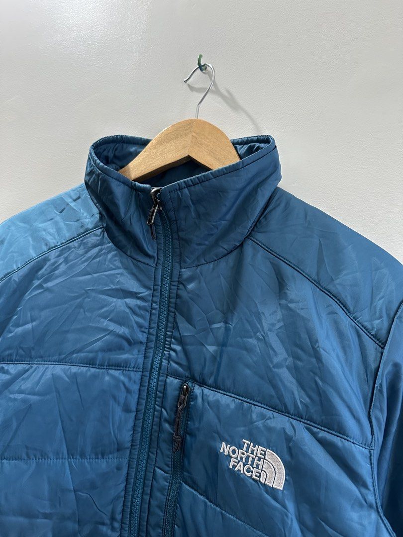 The North Face Primaloft Insulated Jacket (Category: Coats, Jackets and Outerwear) located in Baguio. Submitted by .daryl (Listing ID 1468649008, Image 2). Description: 23 width 28 length .