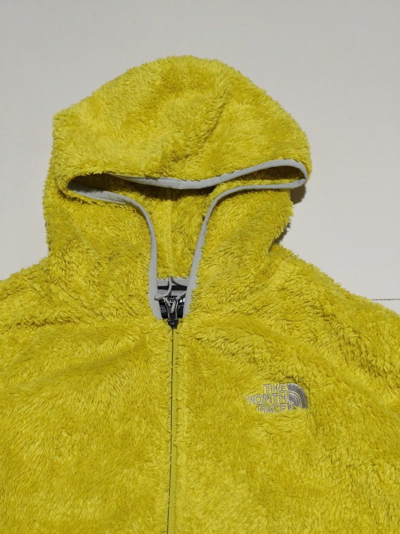 THE NORTH FACE SIZE XL (Category: Coats, Jackets and Outerwear) located in Manila. Submitted by gelove.thrift (Listing ID 1468599478, Image 1). Description: .