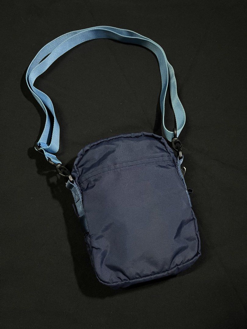 THE NORTH FACE SLING BAG (Category: Sling Bags) located in Quezon City. Submitted by headline. (Listing ID 1468676737, Image 2). Description: THE NORTH FACE SLING BAG BLUE EXCELLENT CONDITION (SEMI FADE SLING BUT PRESENTABLE) FOR ONLY:750php +SHIPPING FEE.