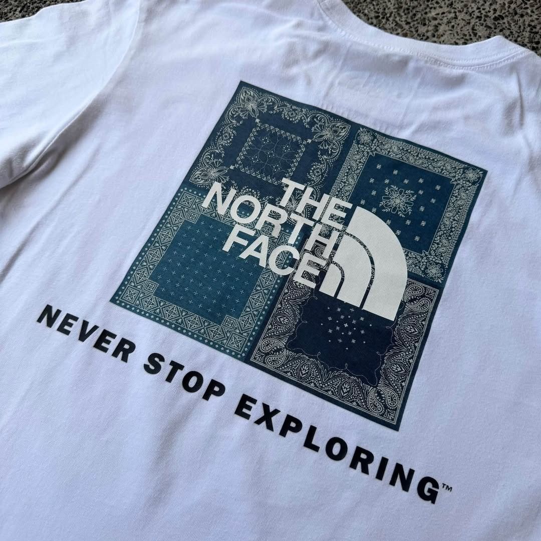 The North Face S/S Bandana Square Logo Tee (Category: Tshirts & Polo Shirts ) located in Caloocan City. Submitted by rjlthrifts (Listing ID 1468614153, Image 3). Description: The North Face S/S Bandana Square Logo Tee Excellent Condition Color Rate S on tag 24.5 Length 18 Width No Issue. Price. 1,380 Loc. South Caloocan Courier. J&T And Flaah Express.