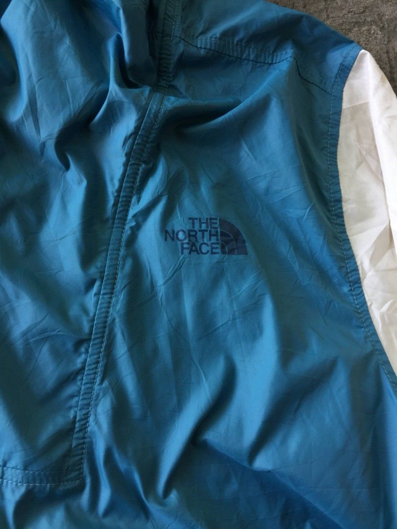 The North Face Windwall (Category: Coats, Jackets and Outerwear) located in Calamba. Submitted by mysticcat-5ccee5 (Listing ID 1468598910, Image 3). Description: 📌The North Face Fanorak Windwall Hooded Anorak Packable Dimes📏 Length-30F/32B Width-25 Excellent Condition 9/10 Cr 1lint/needwash 💸799 Free Shipping Fee 📌Calamba, Laguna.