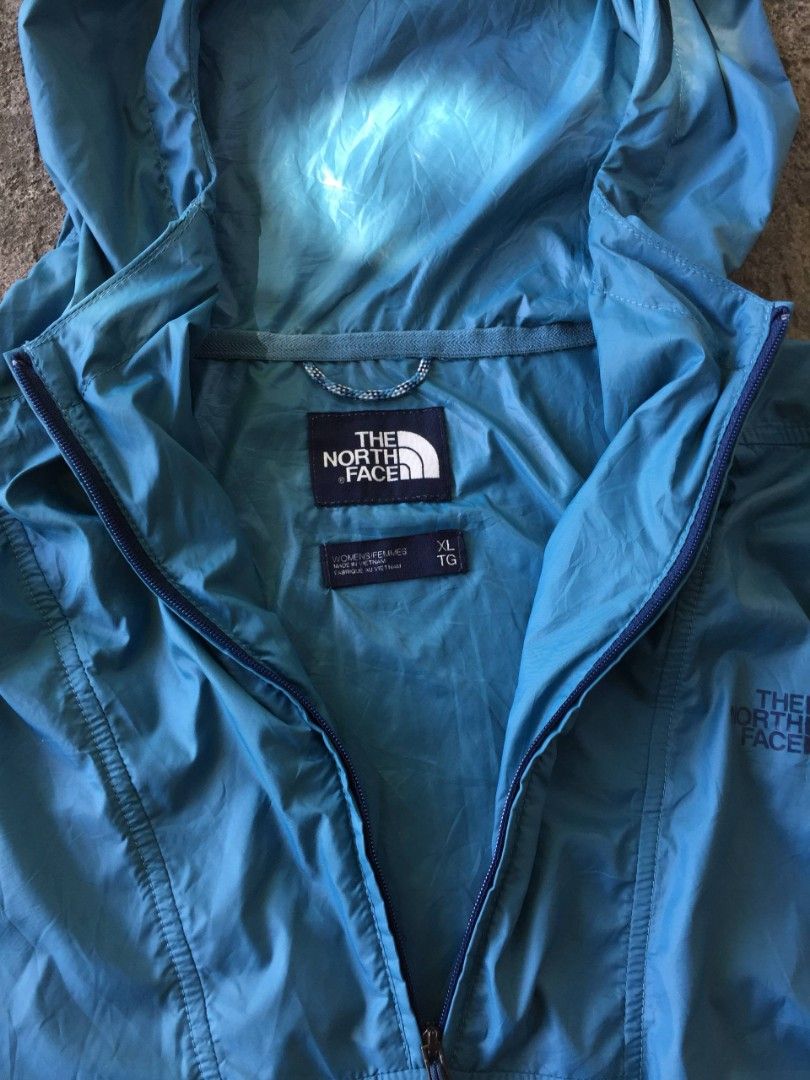 The North Face Windwall (Category: Coats, Jackets and Outerwear) located in Calamba. Submitted by mysticcat-5ccee5 (Listing ID 1468598910, Image 2). Description: 📌The North Face Fanorak Windwall Hooded Anorak Packable Dimes📏 Length-30F/32B Width-25 Excellent Condition 9/10 Cr 1lint/needwash 💸799 Free Shipping Fee 📌Calamba, Laguna.