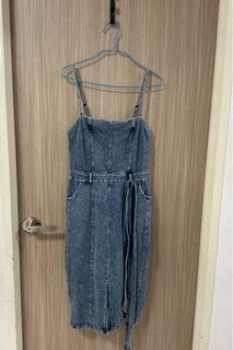 (Category: ) located in . Submitted by shircloset (Listing ID 1468519091, Image 1). Description: .