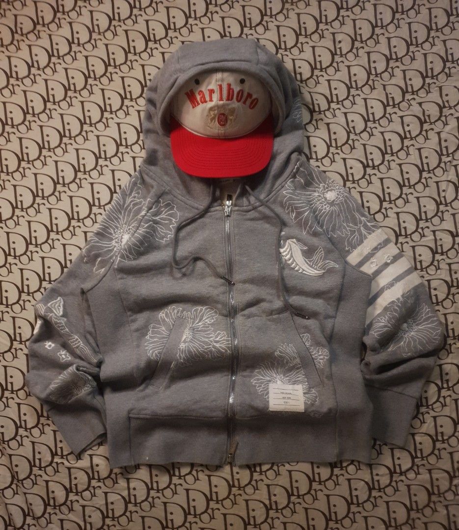 Thom browne AOP Hoodie (Category: Coats, Jackets and Outerwear) located in San Fernando. Submitted by retro.district. (Listing ID 1468709624, Image 1). Description: - Thom Browne AOP hoodie - Size: Small (20x23) - Condition: Excellent - No issue.