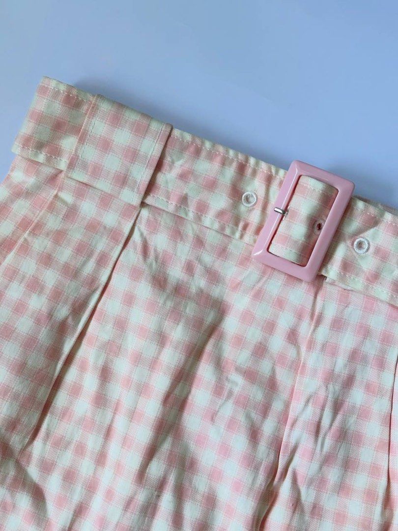 TiBi Collection Pink Gingham Pleated Skirt (Category: Skirts) located in Manila. Submitted by petalfinds_ (Listing ID 1468551698, Image 2). Description: ˚⊱🪷⊰˚ coquette pink plaid skirt ౨ৎ 𝐛𝐫𝐚𝐧𝐝: TiBi collection ౨ৎ 𝐬𝐢𝐳𝐞: 24-25 wl | 16" length 🫧⋆｡˚ 𝐝𝐞𝐭𝐚𝐢𝐥𝐬: GANDAAAAA! very coquette! one of my rare finds! 😭🤍 ─── ⋆⋅☆⋅⋆ ── 「 ✦ 𝐍𝐎 𝐂𝐎𝐃𝐄, 𝐈𝐍𝐕𝐀𝐋𝐈𝐃 𝐌𝐈𝐍𝐄 ✦ 」 𝓹𝓻𝓲𝓬𝓮: 189 𝓬𝓸𝓭𝓮: candy.