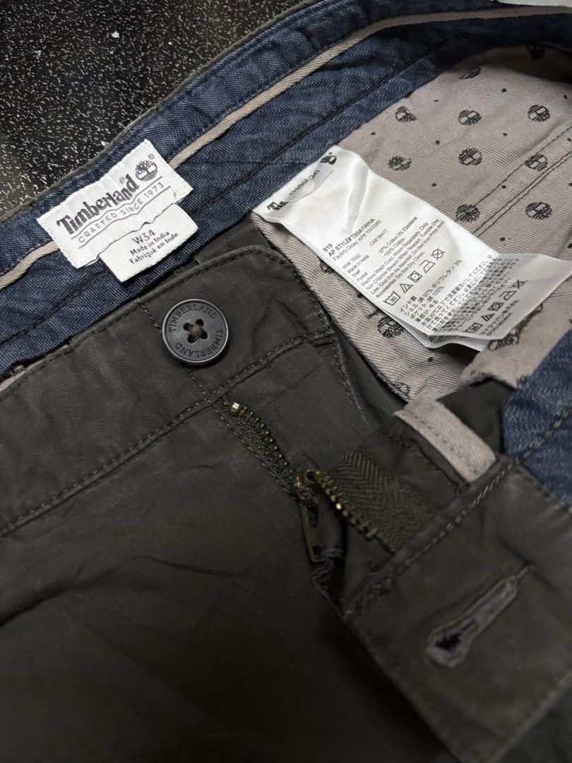 Timberland Chino (Category: Shorts) located in Cavite. Submitted by staythrifted.23 (Listing ID 1468599406, Image 3). Description: L 18 W 37 Excellent Color rate 9.5/10 Excellent Loc. Cavite We ship nationwide Payment first .