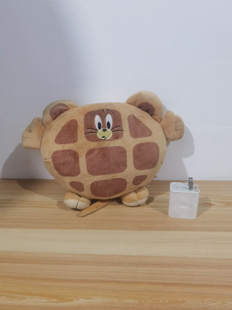 Tom and Jerry - Jerry Waffle Plush (Category: Plushies & Soft Toys) located in Taguig. Submitted by kalabasza (Listing ID 1468512802, Image 1). Description: 📌 This is a preloved item. Please manage your expectation. 📌 Actual item posted. 📌 Item is in good condition. 📌 Product Color may slightly vary due to Photographic Lighting. 📌 Location: Taguig 📌 MOP: GCash. Payment first before ship. 📌 MOD: J&T, LBC, GoGo or Lalamove. 📌 DF/SF at buyer