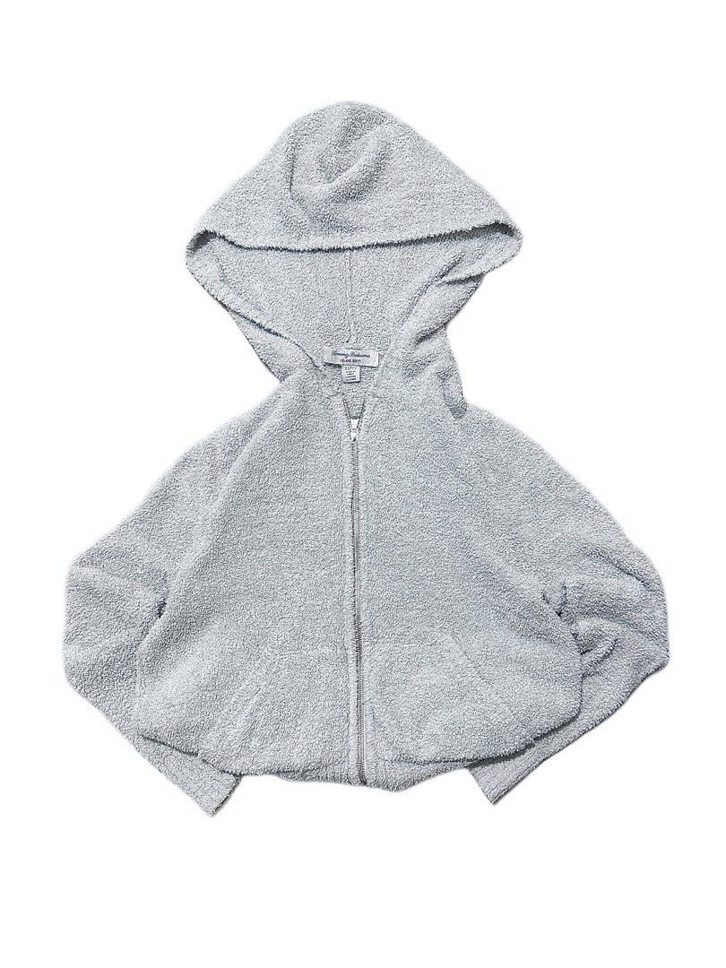 Tommy Bahama hoodie (Category: Coats, Jackets and Outerwear) located in Talisay. Submitted by kjujucloset (Listing ID 1468508862, Image 1). Description: No issue XS-L.