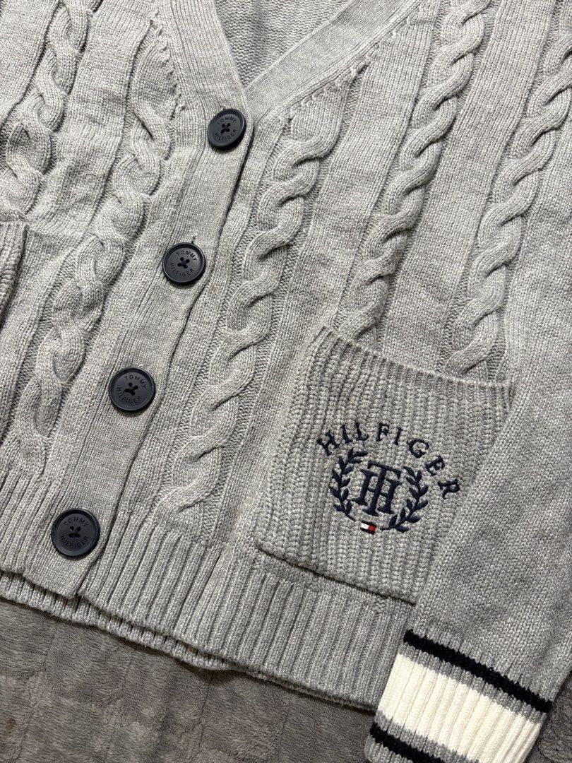 TOMMY HILFIGER CARDIGAN CABLE KNIT (Category: Longsleeves) located in Dasmarinas. Submitted by thrifteverywhere (Listing ID 1468526446, Image 2). Description: Tommy Hilfiger Cardigan Cable Knit Good condition Small to medium.